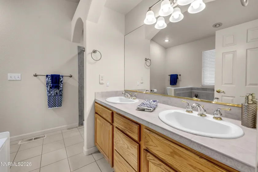 480 Ember, Sparks, Nevada 89436, 4 Bedrooms Bedrooms, ,3 BathroomsBathrooms,Residential,Residential,Ember,260005001