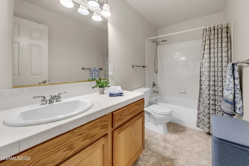 480 Ember, Sparks, Nevada 89436, 4 Bedrooms Bedrooms, ,3 BathroomsBathrooms,Residential,Residential,Ember,260005001