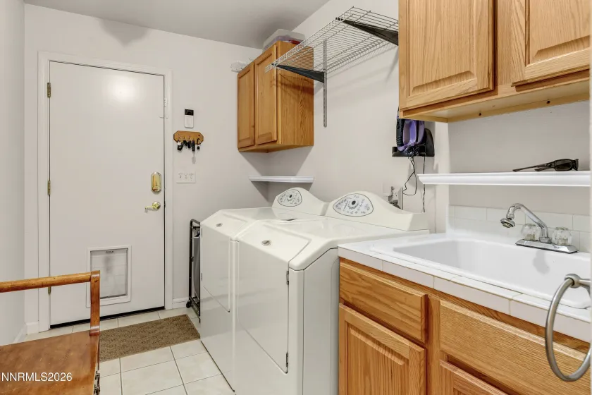 480 Ember, Sparks, Nevada 89436, 4 Bedrooms Bedrooms, ,3 BathroomsBathrooms,Residential,Residential,Ember,260005001