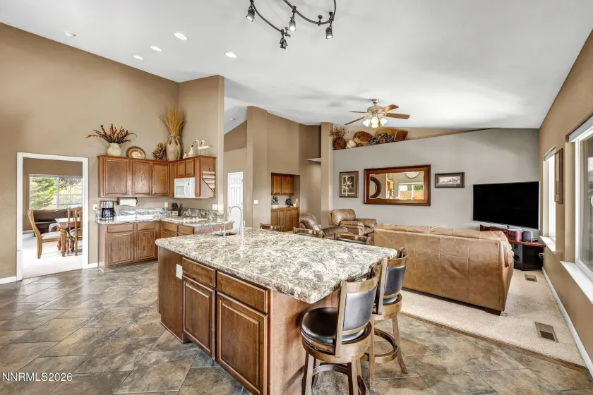 20982 White Rock, Reno, Nevada 89508, 4 Bedrooms Bedrooms, ,2 BathroomsBathrooms,Residential,Residential,White Rock,260005003