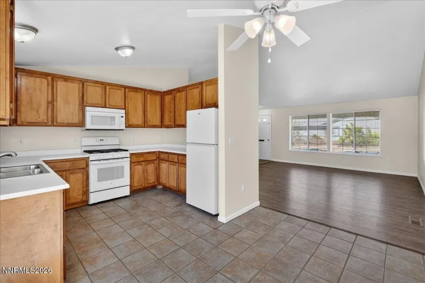 2445 Marian, Carson City, Nevada 89706, 3 Bedrooms Bedrooms, ,2 BathroomsBathrooms,Residential,Residential,Marian,260005006