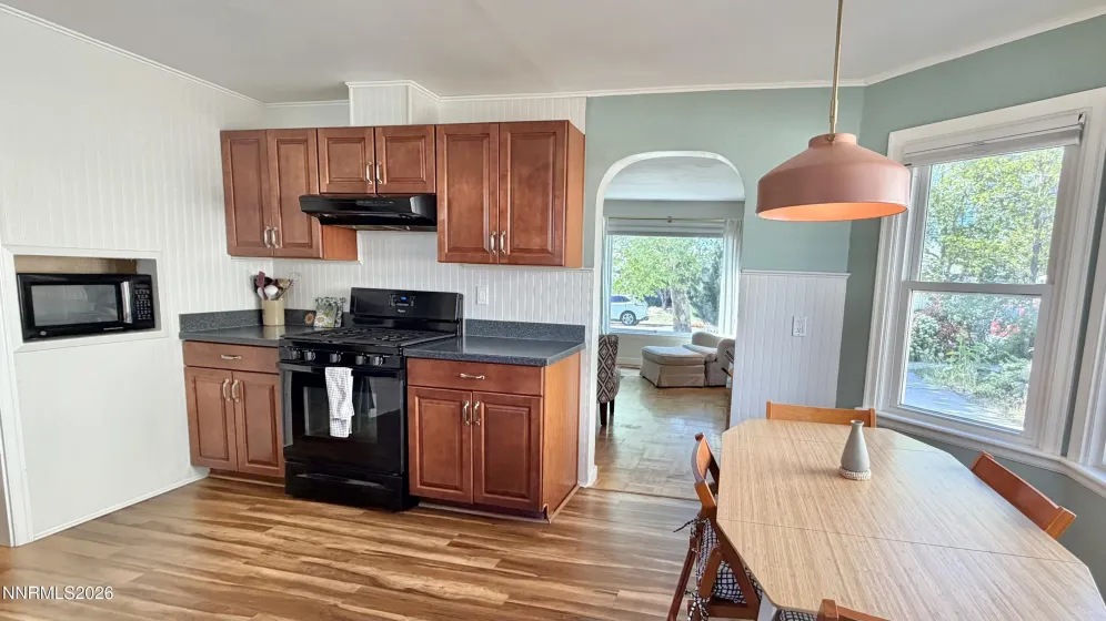 525 Taylor, Reno, Nevada 89502, 2 Bedrooms Bedrooms, ,1 BathroomBathrooms,Residential,Residential,Taylor,260005010