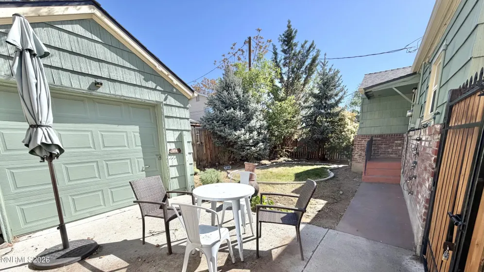 525 Taylor, Reno, Nevada 89502, 2 Bedrooms Bedrooms, ,1 BathroomBathrooms,Residential,Residential,Taylor,260005010