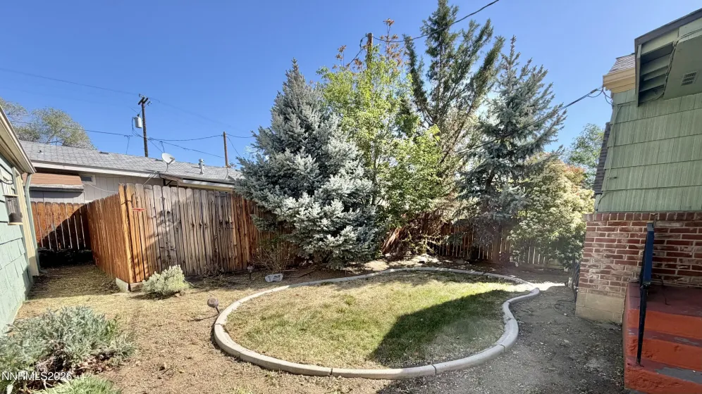 525 Taylor, Reno, Nevada 89502, 2 Bedrooms Bedrooms, ,1 BathroomBathrooms,Residential,Residential,Taylor,260005010