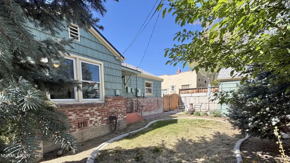 525 Taylor, Reno, Nevada 89502, 2 Bedrooms Bedrooms, ,1 BathroomBathrooms,Residential,Residential,Taylor,260005010
