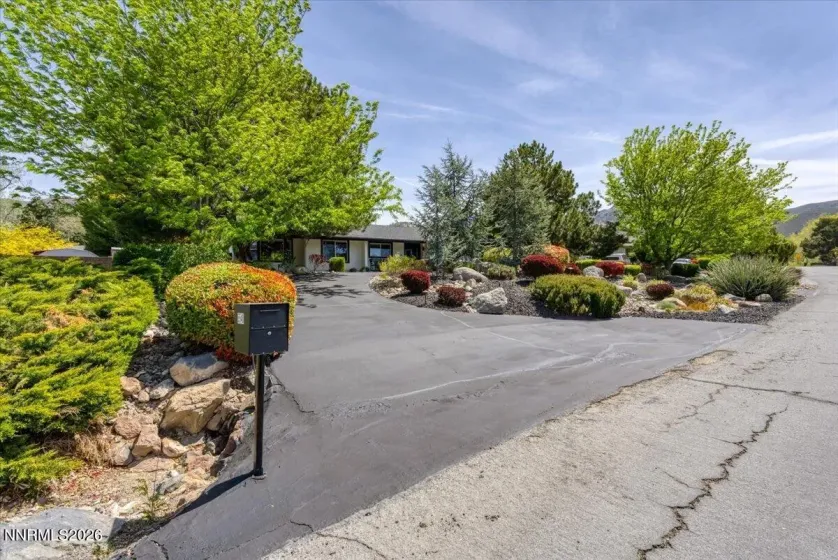 5540 Hidden Valley, Reno, Nevada 89502, 3 Bedrooms Bedrooms, ,3 BathroomsBathrooms,Residential,Residential,Hidden Valley,260005013