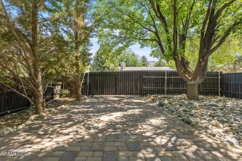 5540 Hidden Valley, Reno, Nevada 89502, 3 Bedrooms Bedrooms, ,3 BathroomsBathrooms,Residential,Residential,Hidden Valley,260005013