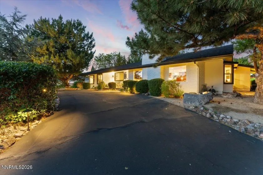 5540 Hidden Valley, Reno, Nevada 89502, 3 Bedrooms Bedrooms, ,3 BathroomsBathrooms,Residential,Residential,Hidden Valley,260005013