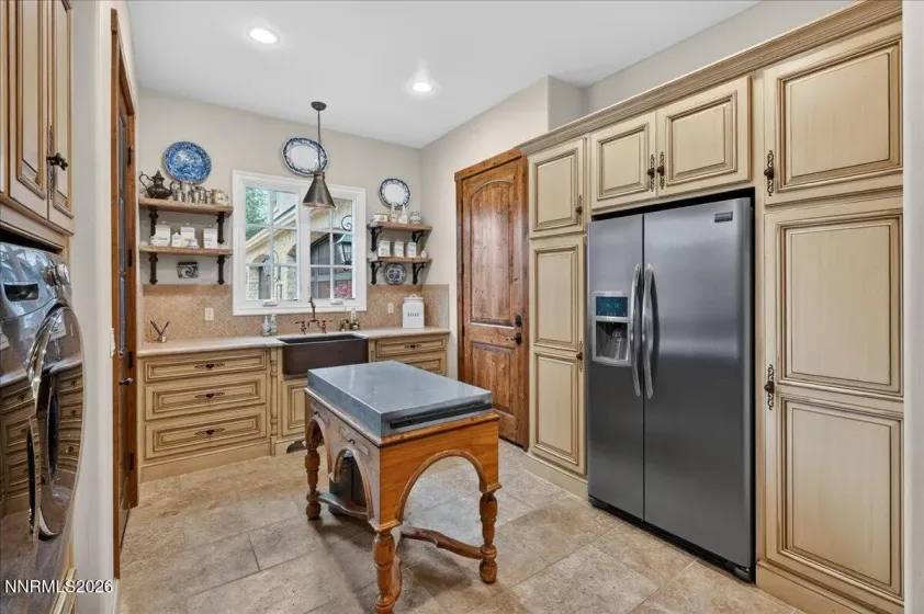 375 Timbercreek, Reno, Nevada 89511, 3 Bedrooms Bedrooms, ,4 BathroomsBathrooms,Residential,Residential,Timbercreek,260005012