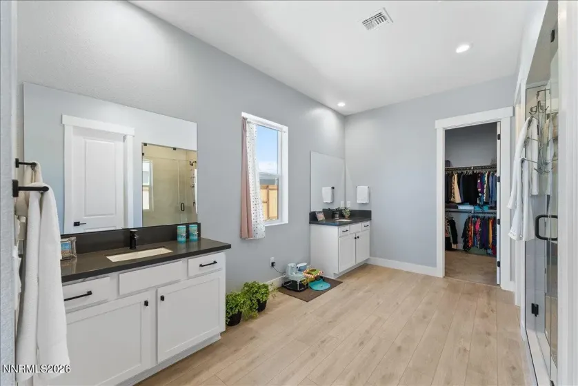 11599 Vinegar Peak, Sparks, Nevada 89441, 5 Bedrooms Bedrooms, ,4 BathroomsBathrooms,Residential,Residential,Vinegar Peak,260005020