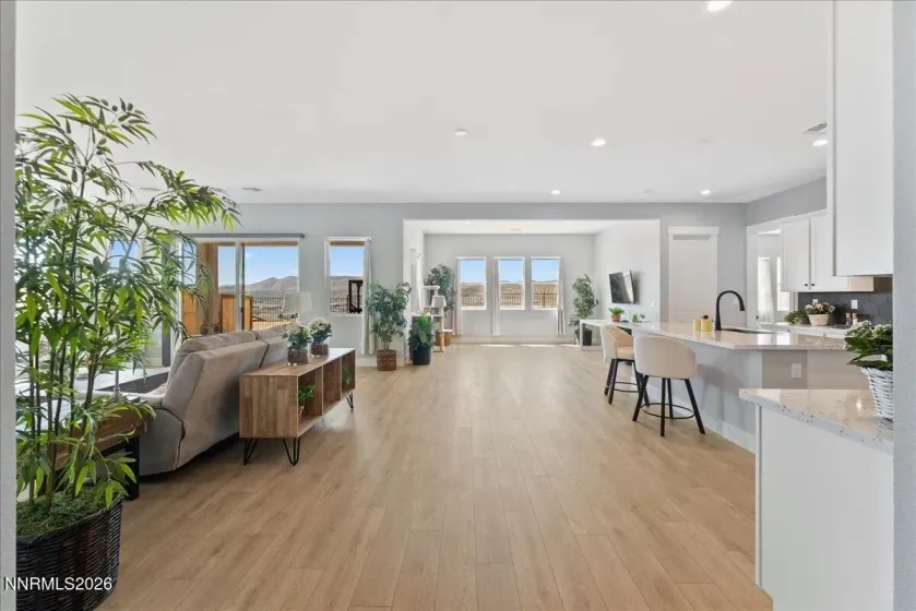 11599 Vinegar Peak, Sparks, Nevada 89441, 5 Bedrooms Bedrooms, ,4 BathroomsBathrooms,Residential,Residential,Vinegar Peak,260005020