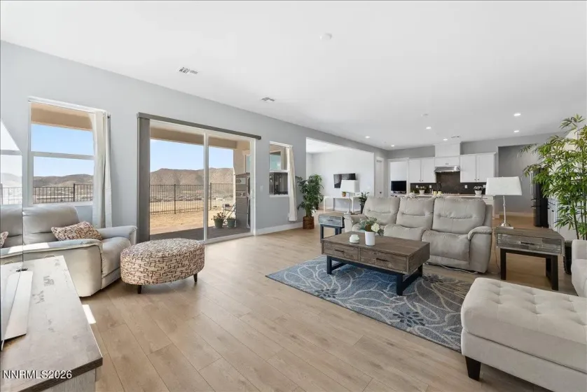 11599 Vinegar Peak, Sparks, Nevada 89441, 5 Bedrooms Bedrooms, ,4 BathroomsBathrooms,Residential,Residential,Vinegar Peak,260005020