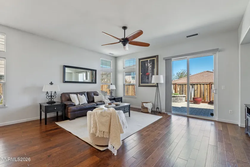 455 Cortono, Reno, Nevada 89521, 4 Bedrooms Bedrooms, ,2 BathroomsBathrooms,Residential,Residential,Cortono,260005023