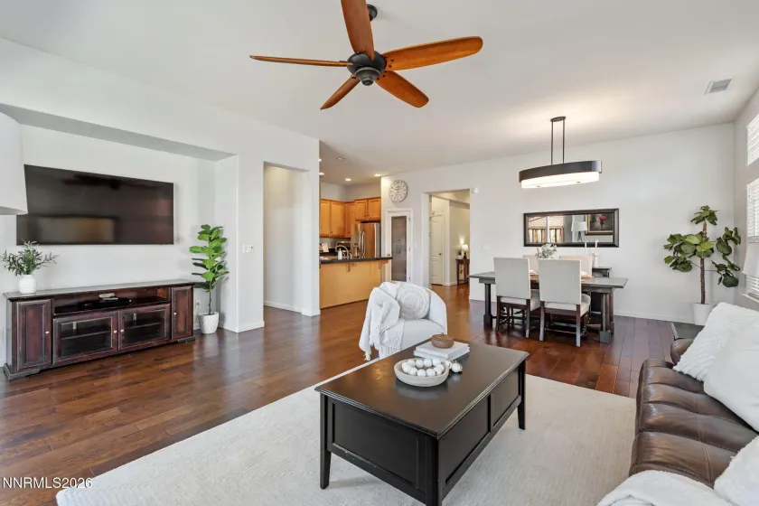 455 Cortono, Reno, Nevada 89521, 4 Bedrooms Bedrooms, ,2 BathroomsBathrooms,Residential,Residential,Cortono,260005023