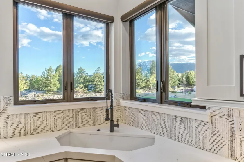 5375 Mountain Creek, Reno, Nevada 89511, 5 Bedrooms Bedrooms, ,7 BathroomsBathrooms,Residential,Residential,Mountain Creek,260005024