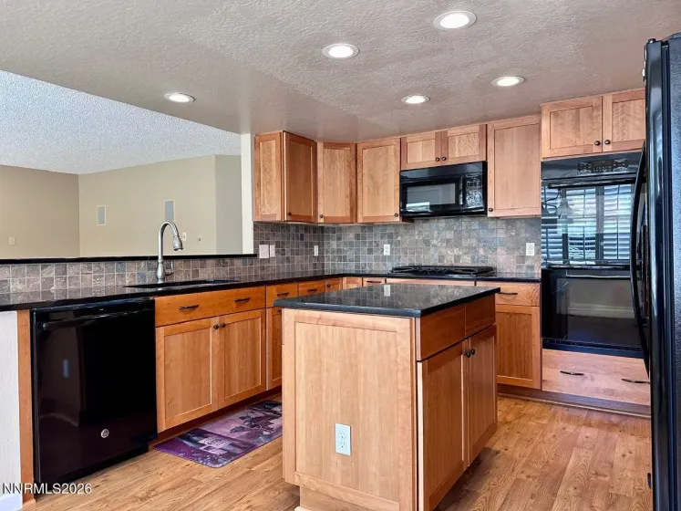 6477 Valley Wood, Reno, Nevada 89523, 4 Bedrooms Bedrooms, ,3 BathroomsBathrooms,Residential,Residential,Valley Wood,260005025