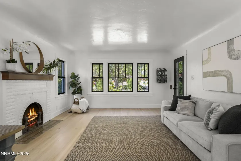 740 Manor, Reno, Nevada 89509, 4 Bedrooms Bedrooms, ,2 BathroomsBathrooms,Residential,Residential,Manor,260005029