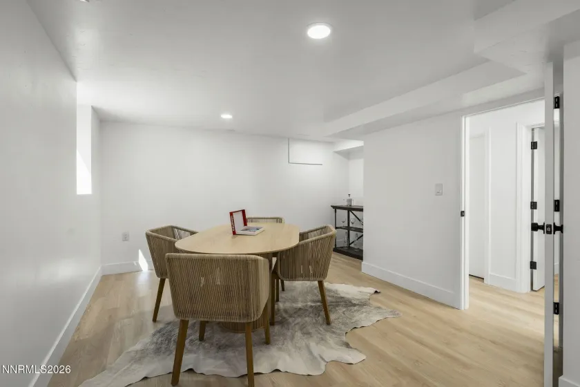 740 Manor, Reno, Nevada 89509, 4 Bedrooms Bedrooms, ,2 BathroomsBathrooms,Residential,Residential,Manor,260005029