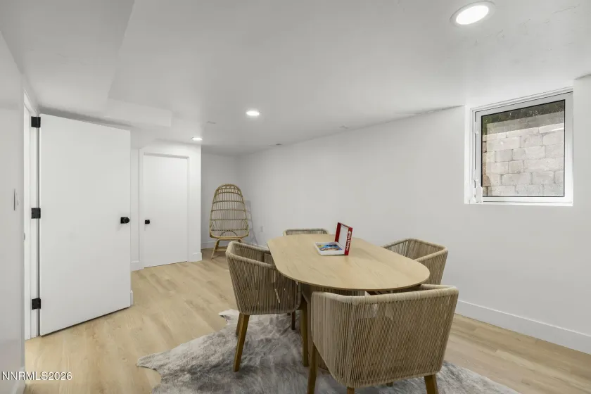 740 Manor, Reno, Nevada 89509, 4 Bedrooms Bedrooms, ,2 BathroomsBathrooms,Residential,Residential,Manor,260005029