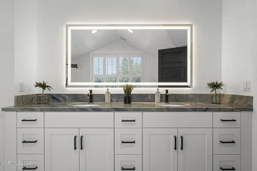 740 Manor, Reno, Nevada 89509, 4 Bedrooms Bedrooms, ,2 BathroomsBathrooms,Residential,Residential,Manor,260005029