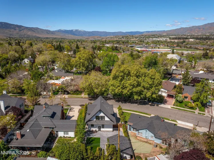 740 Manor, Reno, Nevada 89509, 4 Bedrooms Bedrooms, ,2 BathroomsBathrooms,Residential,Residential,Manor,260005029