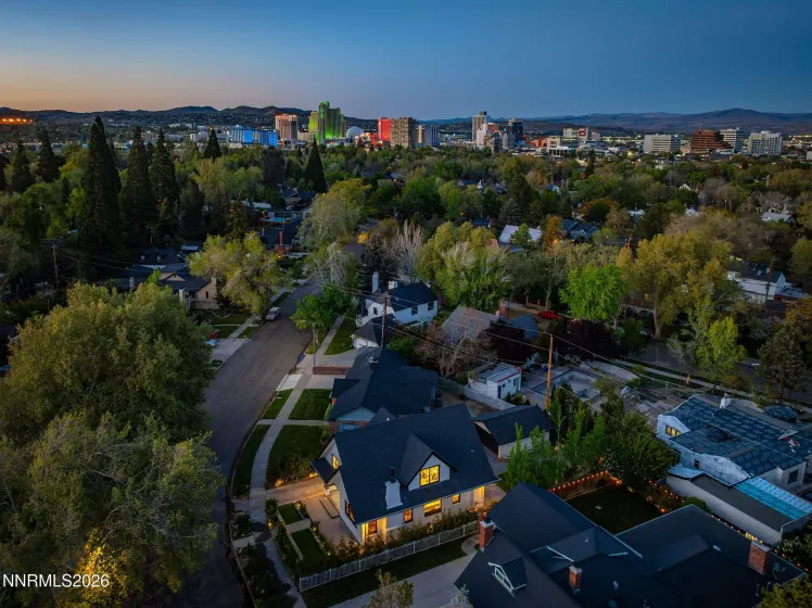 740 Manor, Reno, Nevada 89509, 4 Bedrooms Bedrooms, ,2 BathroomsBathrooms,Residential,Residential,Manor,260005029