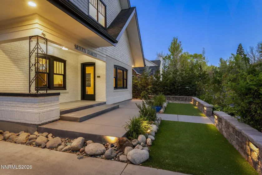 740 Manor, Reno, Nevada 89509, 4 Bedrooms Bedrooms, ,2 BathroomsBathrooms,Residential,Residential,Manor,260005029