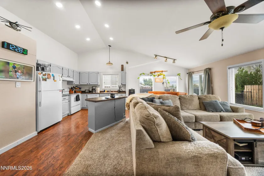 649 National, Winnemucca, Nevada 89445, 3 Bedrooms Bedrooms, ,2 BathroomsBathrooms,Residential,Residential,National,260005033