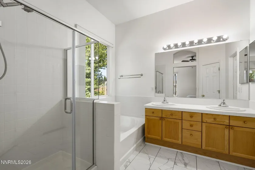 1054 Rimfield, Fernley, Nevada 89408, 3 Bedrooms Bedrooms, ,2 BathroomsBathrooms,Residential,Residential,Rimfield,260005032