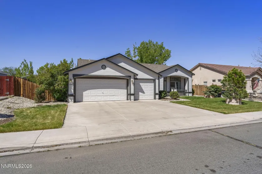 1054 Rimfield, Fernley, Nevada 89408, 3 Bedrooms Bedrooms, ,2 BathroomsBathrooms,Residential,Residential,Rimfield,260005032