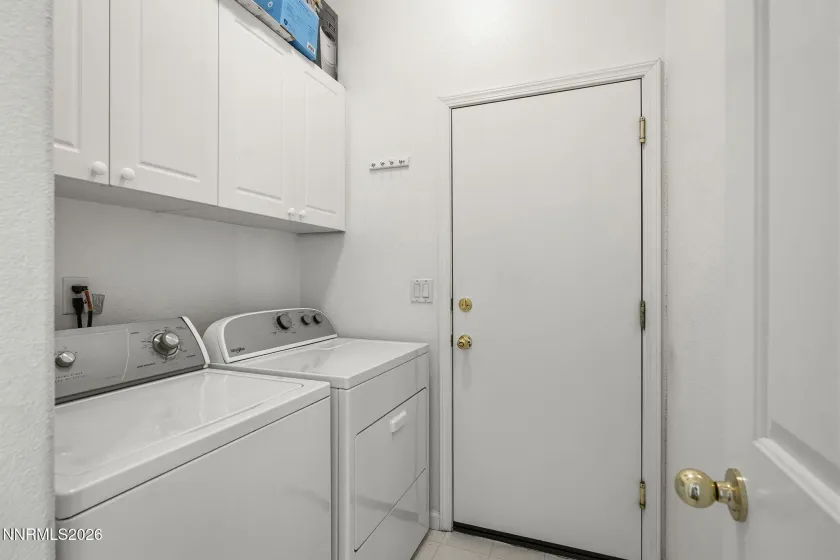 1054 Rimfield, Fernley, Nevada 89408, 3 Bedrooms Bedrooms, ,2 BathroomsBathrooms,Residential,Residential,Rimfield,260005032