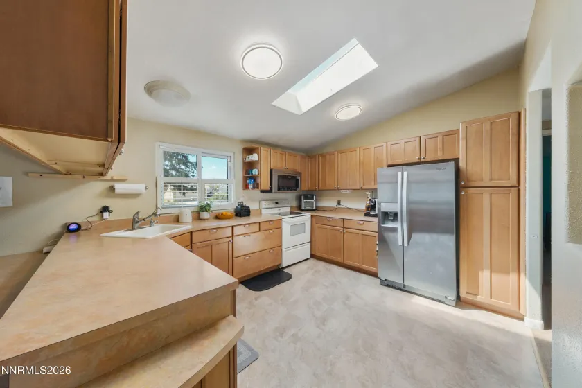 17505 Fantail, Reno, Nevada 89508, 3 Bedrooms Bedrooms, ,2 BathroomsBathrooms,Residential,Residential,Fantail,260005034