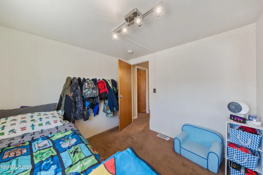 17505 Fantail, Reno, Nevada 89508, 3 Bedrooms Bedrooms, ,2 BathroomsBathrooms,Residential,Residential,Fantail,260005034