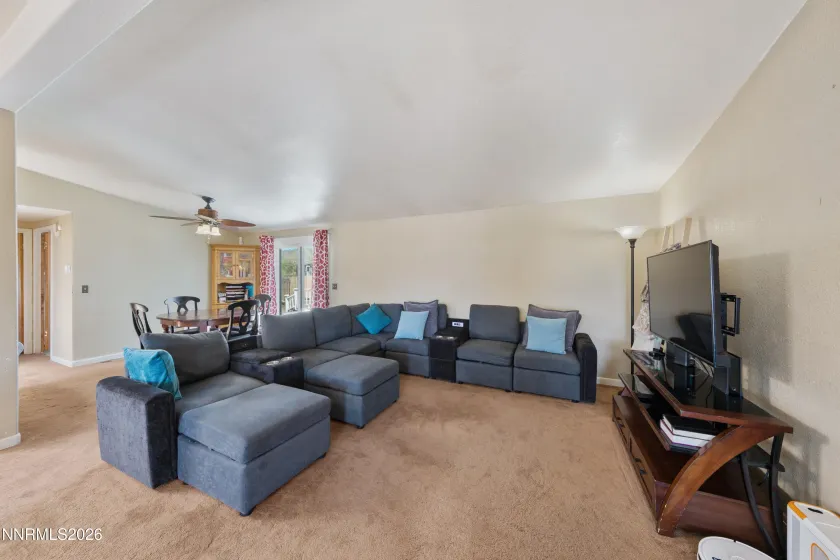 17505 Fantail, Reno, Nevada 89508, 3 Bedrooms Bedrooms, ,2 BathroomsBathrooms,Residential,Residential,Fantail,260005034