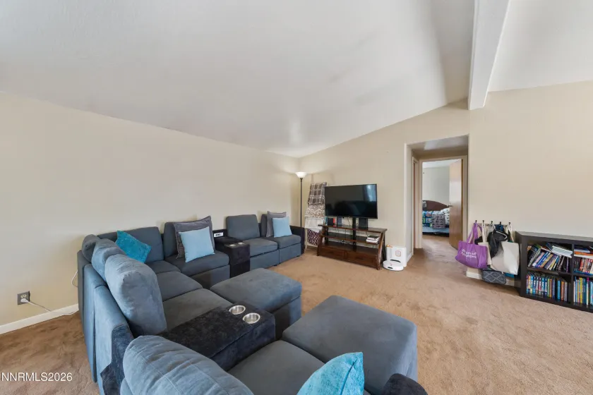 17505 Fantail, Reno, Nevada 89508, 3 Bedrooms Bedrooms, ,2 BathroomsBathrooms,Residential,Residential,Fantail,260005034