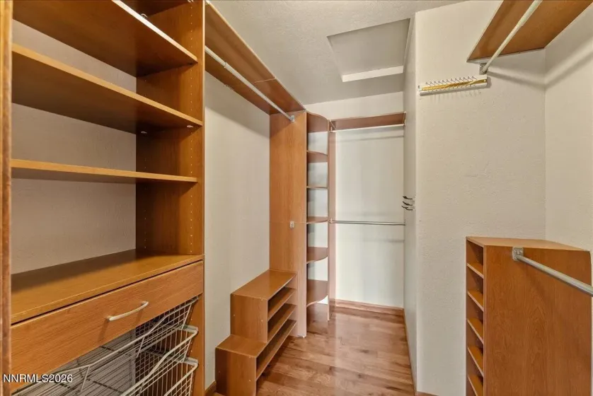 6304 Meadow Creek DR, Reno, Nevada 89519, 3 Bedrooms Bedrooms, ,2 BathroomsBathrooms,Residential,Residential,Meadow Creek DR,260005037