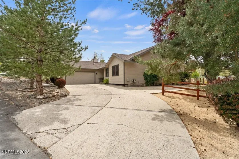 6304 Meadow Creek DR, Reno, Nevada 89519, 3 Bedrooms Bedrooms, ,2 BathroomsBathrooms,Residential,Residential,Meadow Creek DR,260005037