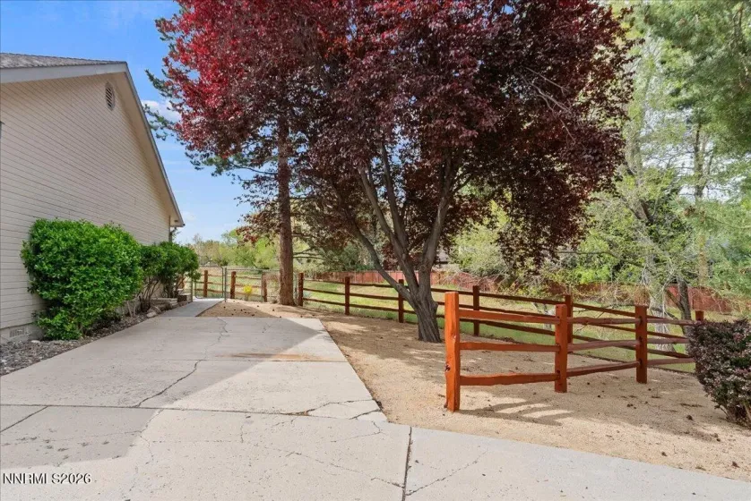 6304 Meadow Creek DR, Reno, Nevada 89519, 3 Bedrooms Bedrooms, ,2 BathroomsBathrooms,Residential,Residential,Meadow Creek DR,260005037