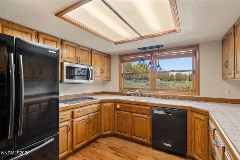 6304 Meadow Creek DR, Reno, Nevada 89519, 3 Bedrooms Bedrooms, ,2 BathroomsBathrooms,Residential,Residential,Meadow Creek DR,260005037