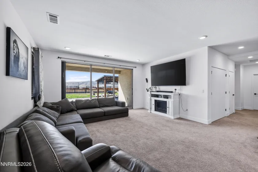 2351 Millville, Sparks, Nevada 89441, 4 Bedrooms Bedrooms, ,2 BathroomsBathrooms,Residential,Residential,Millville,260005036