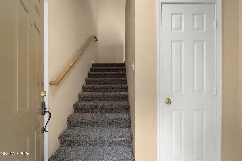 900 South Meadows, Reno, Nevada 89521, 3 Bedrooms Bedrooms, ,2 BathroomsBathrooms,Residential,Residential,South Meadows,260005039