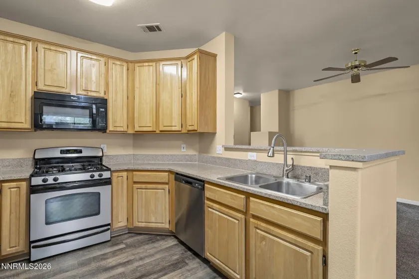 900 South Meadows, Reno, Nevada 89521, 3 Bedrooms Bedrooms, ,2 BathroomsBathrooms,Residential,Residential,South Meadows,260005039