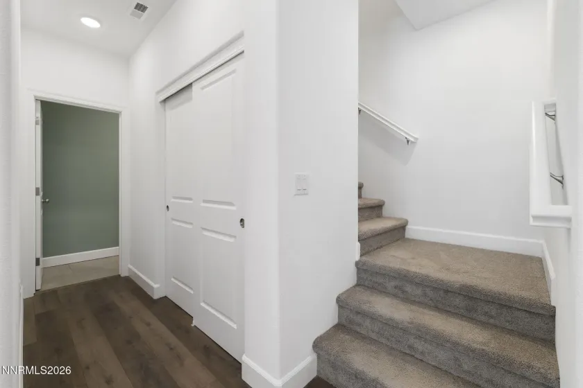 2010 Cradle Mountain, Reno, Nevada 89523, 3 Bedrooms Bedrooms, ,3 BathroomsBathrooms,Residential,Residential,Cradle Mountain,260005045