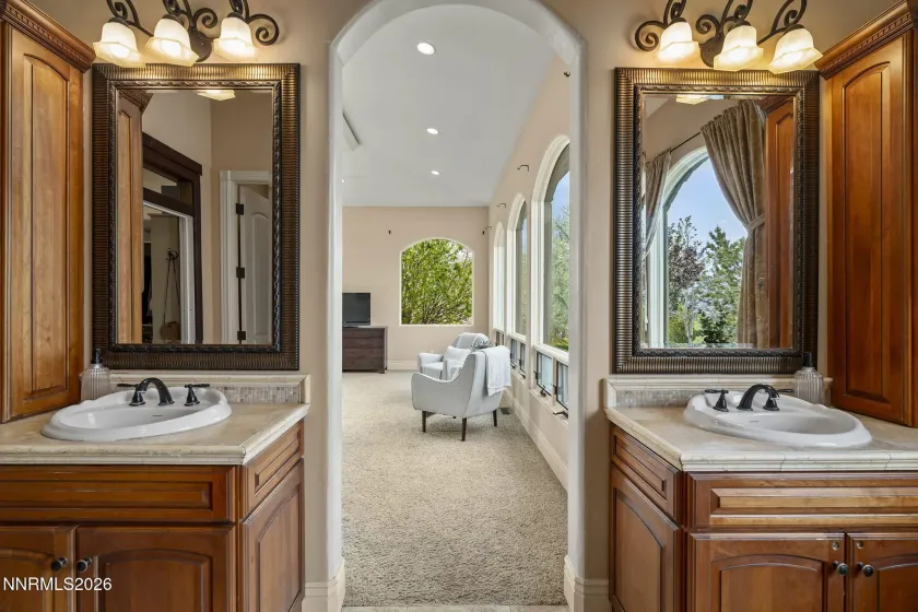 17300 Majestic View, Reno, Nevada 89521, 5 Bedrooms Bedrooms, ,5 BathroomsBathrooms,Residential,Residential,Majestic View,260005046