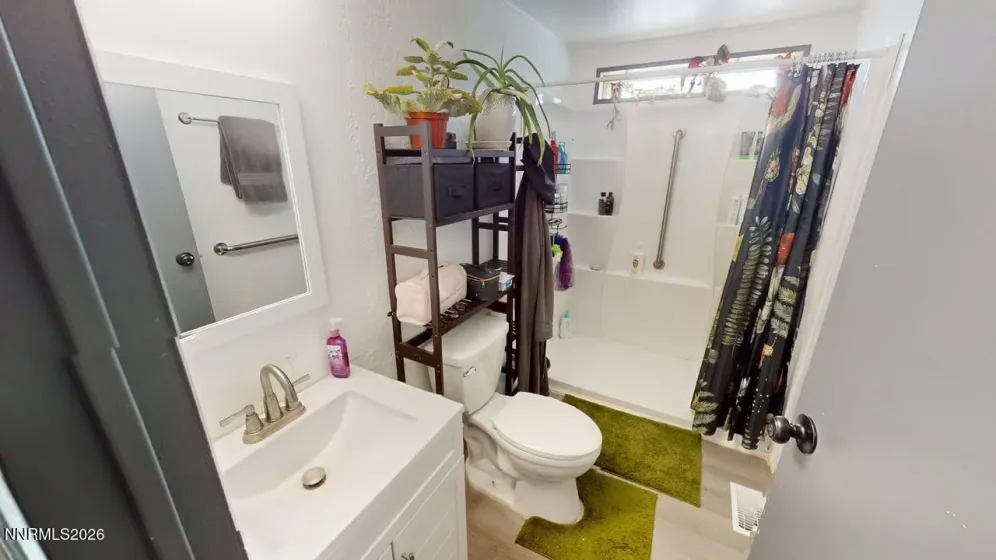 650 Walnut, Battle Mountain, Nevada 89820, 3 Bedrooms Bedrooms, ,2 BathroomsBathrooms,Residential,Residential,Walnut,260005048