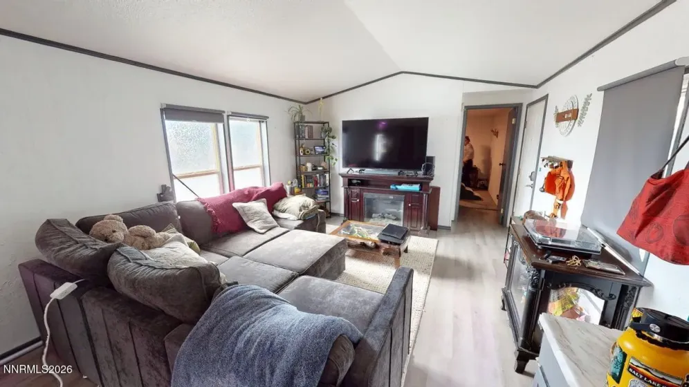 650 Walnut, Battle Mountain, Nevada 89820, 3 Bedrooms Bedrooms, ,2 BathroomsBathrooms,Residential,Residential,Walnut,260005048