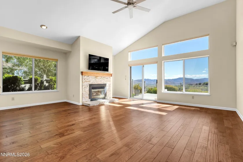 6089 Carriage House, Reno, Nevada 89519, 3 Bedrooms Bedrooms, ,2 BathroomsBathrooms,Residential,Residential,Carriage House,260005049