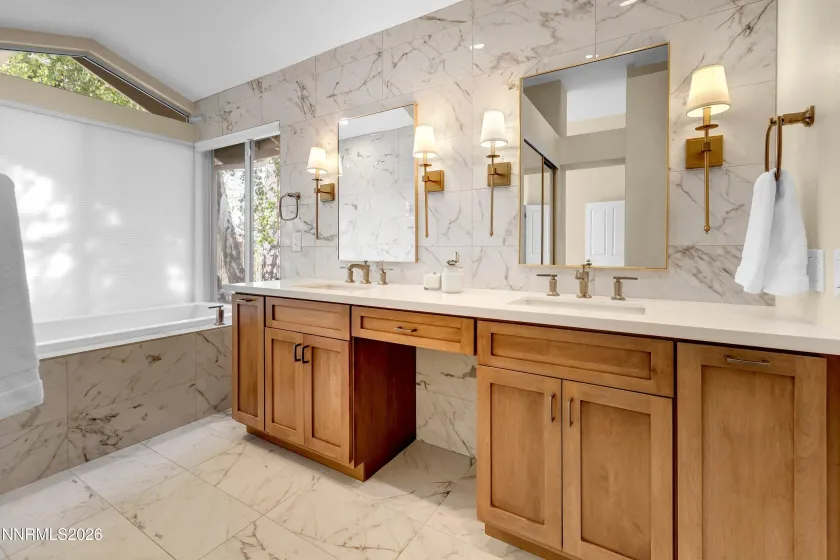 6089 Carriage House, Reno, Nevada 89519, 3 Bedrooms Bedrooms, ,2 BathroomsBathrooms,Residential,Residential,Carriage House,260005049