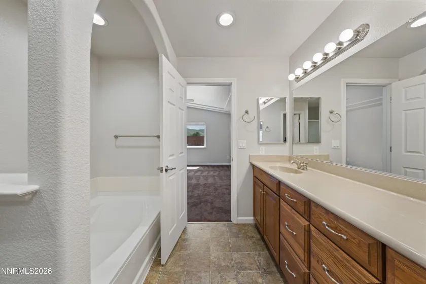 18382 Narrowleaf, Reno, Nevada 89508, 4 Bedrooms Bedrooms, ,2 BathroomsBathrooms,Residential,Residential,Narrowleaf,260005050