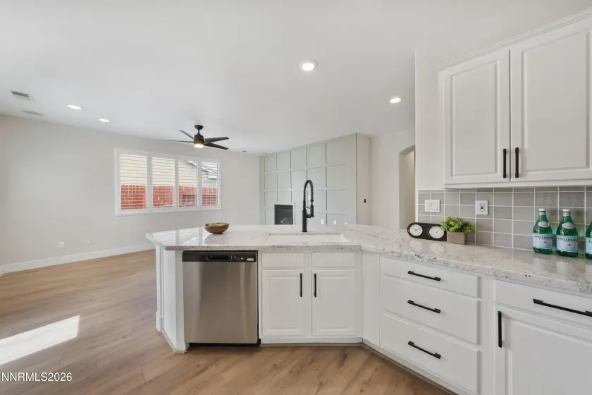 1682 Iron Mountain, Reno, Nevada 89521, 3 Bedrooms Bedrooms, ,2 BathroomsBathrooms,Residential,Residential,Iron Mountain,260005052